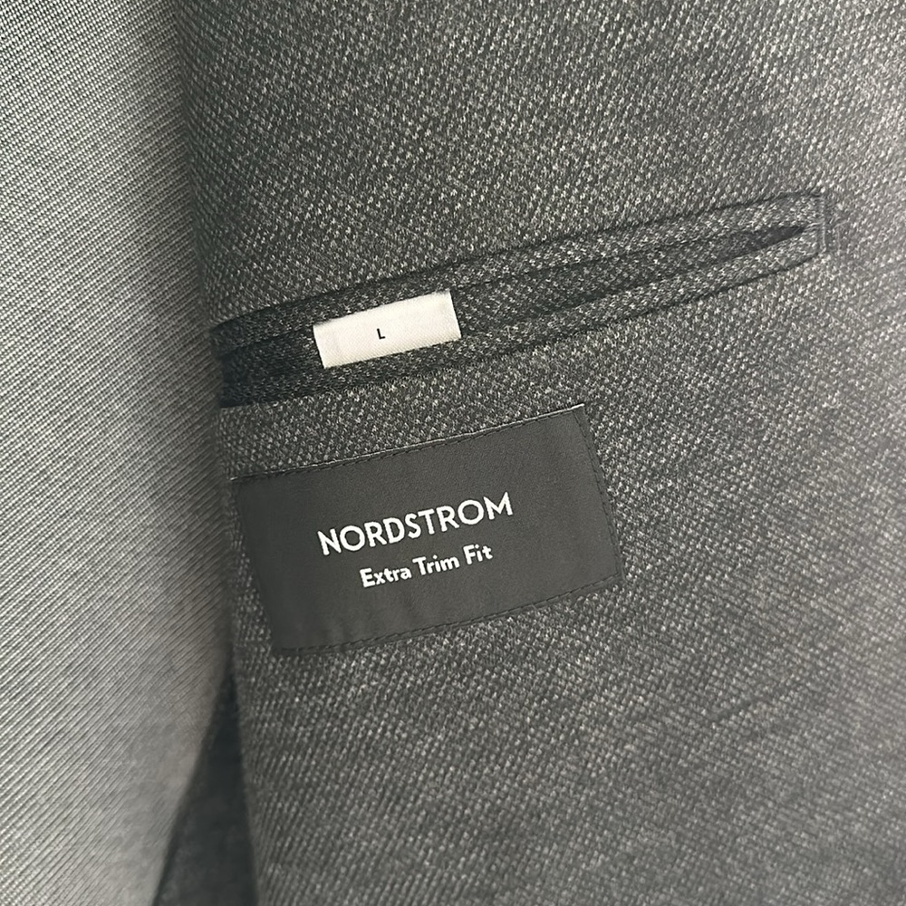 Nordstrom Extra Trim Fit Blazer - Large - Picture 4 of 6